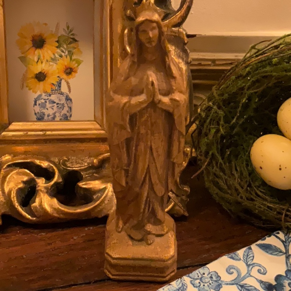 Wooden Religious Mother Mary Figurine (Small)